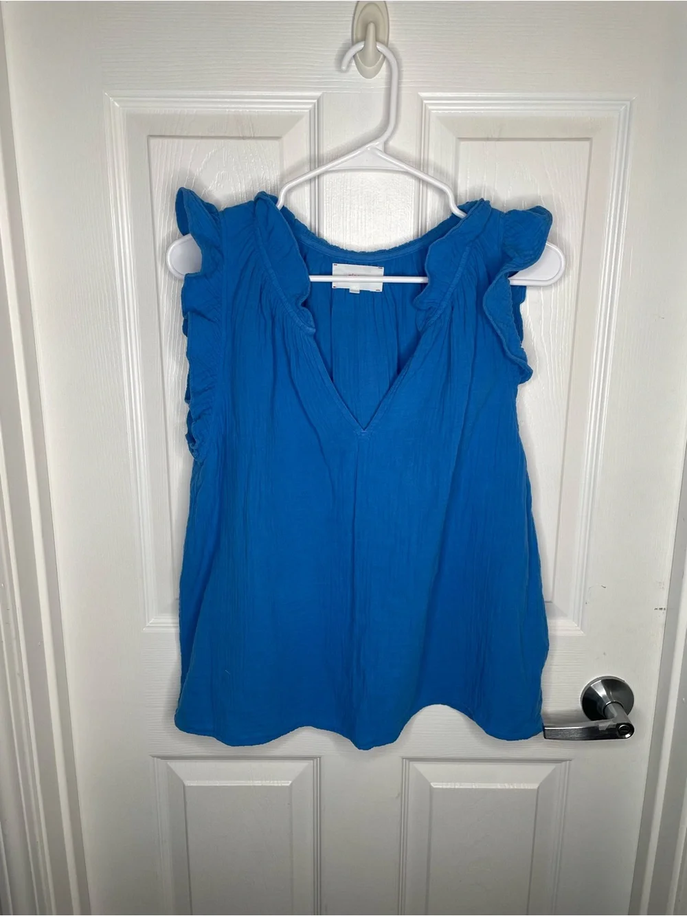 Xirena 100% Cotton Poplin Ruffle Trim V-Neck Tank Top Gauzy in Nautical Blue S - Picture 3 of 11